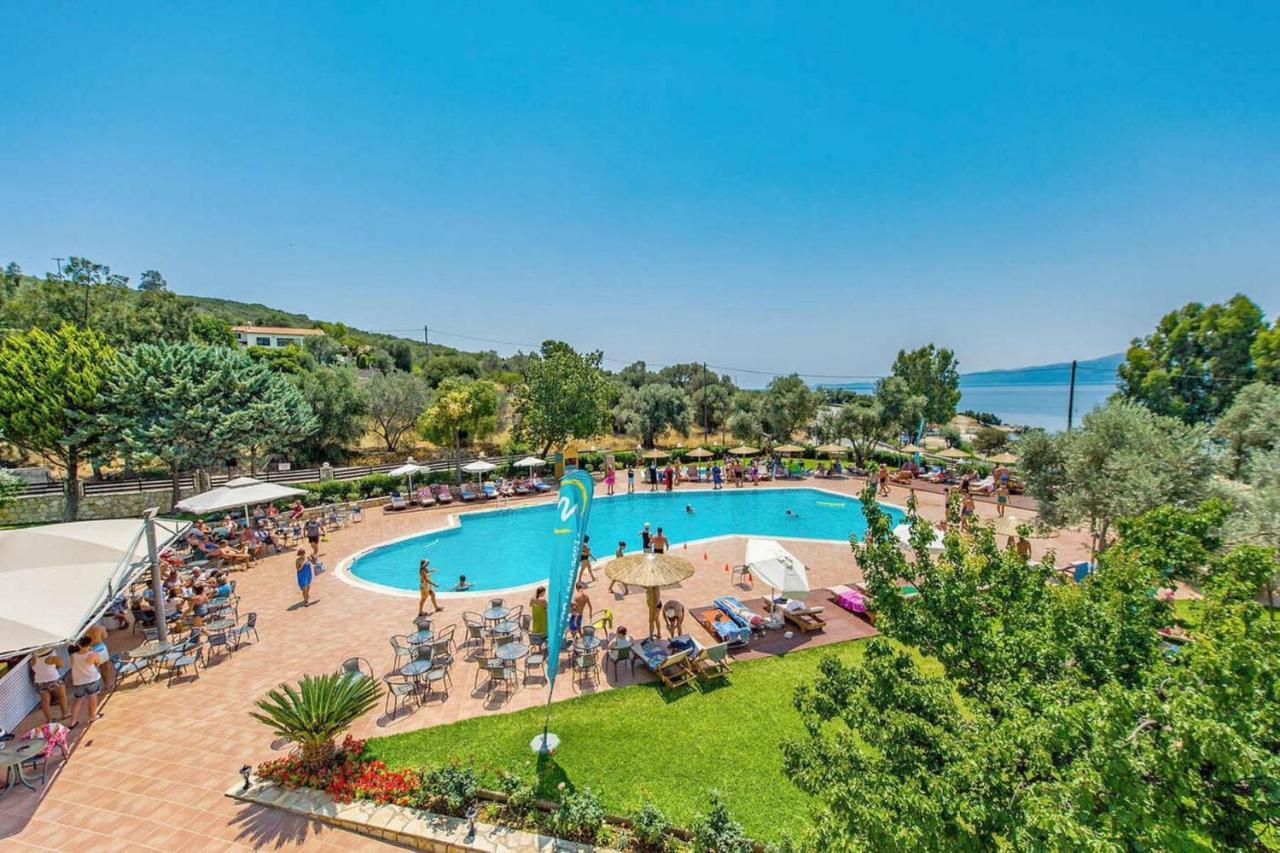 Evia Riviera Resort อมารินโธส ภายนอก รูปภาพ