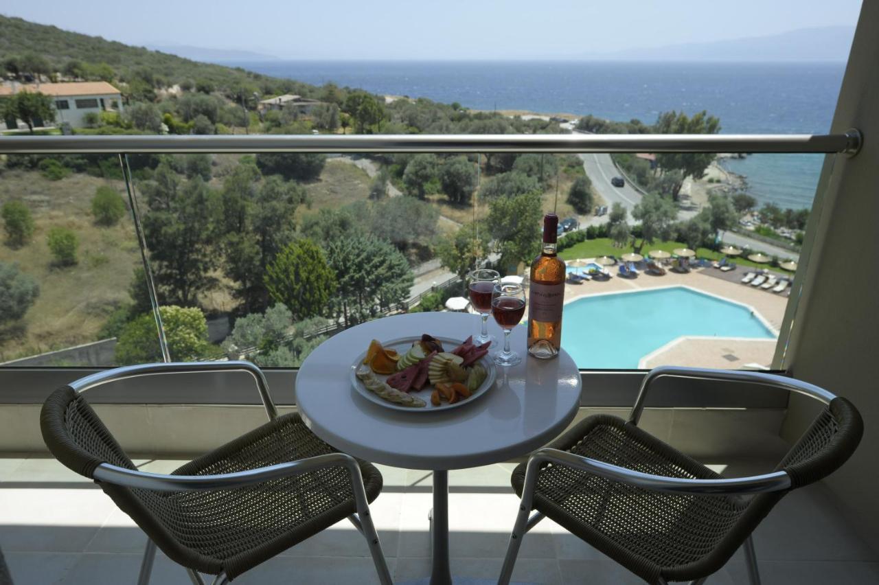Evia Riviera Resort อมารินโธส ภายนอก รูปภาพ
